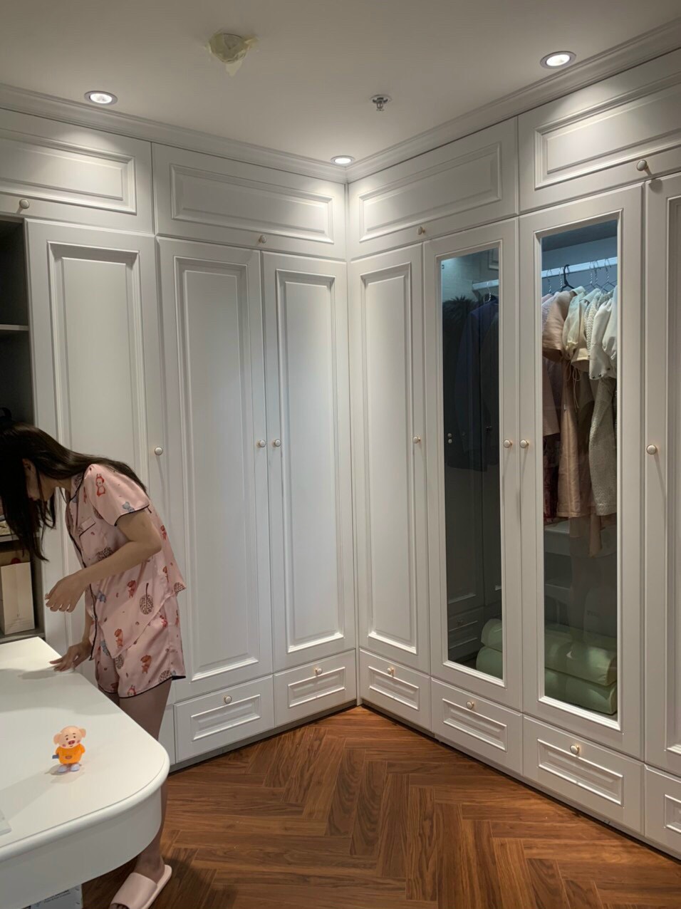 LÀM THẾ NÀO ĐỂ BIẾT SÀN GỖ CHỊU NƯỚC TỐT HAY KHÔNG ?