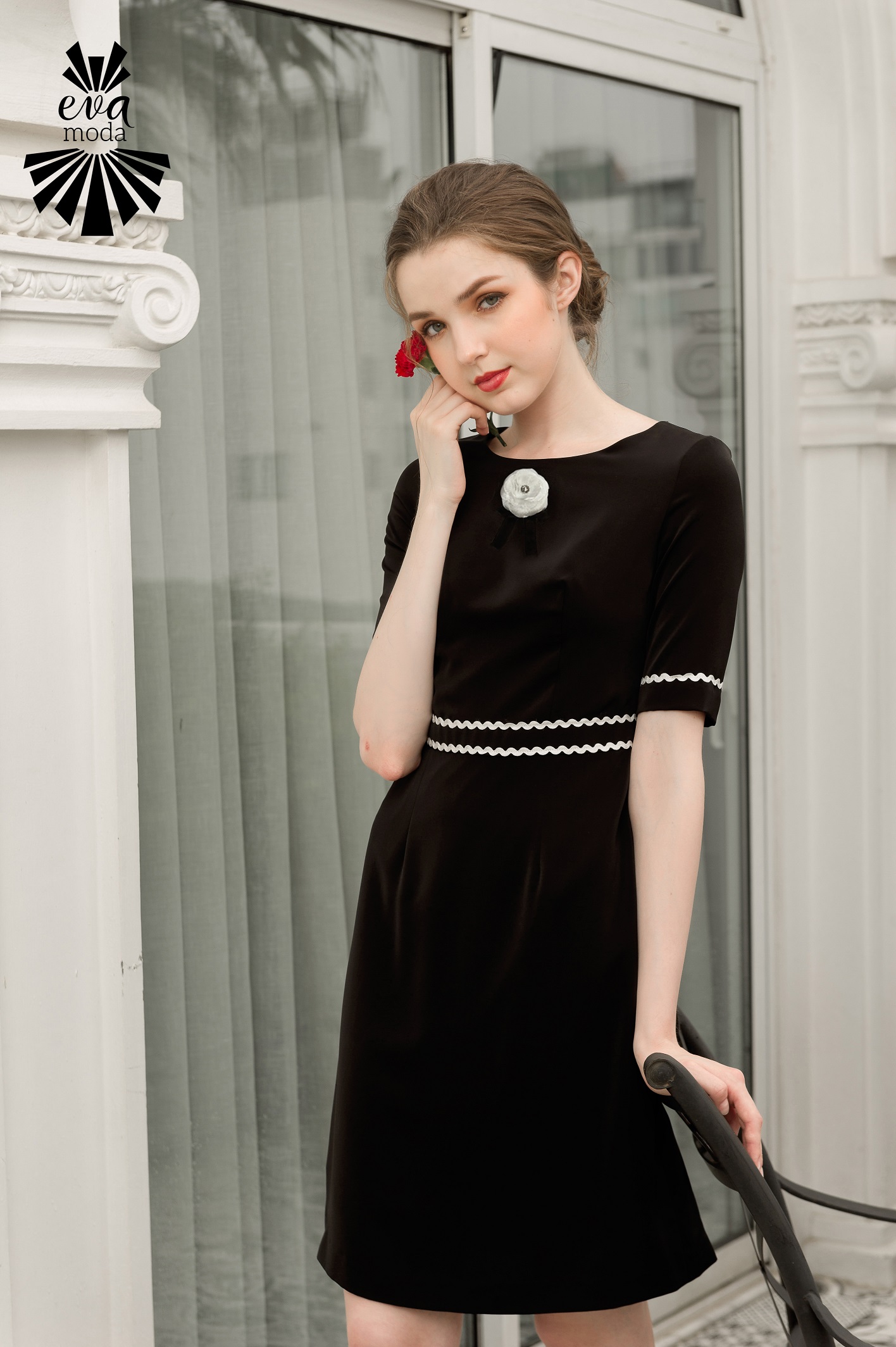 Đầm ren đen đính cúc tay lỡ KK100-33 | Thời trang công sở K&K Fashion