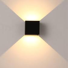 ĐÈN HẮT TƯỜNG 2 ĐẦU HÌNH KIM CƯƠNG.