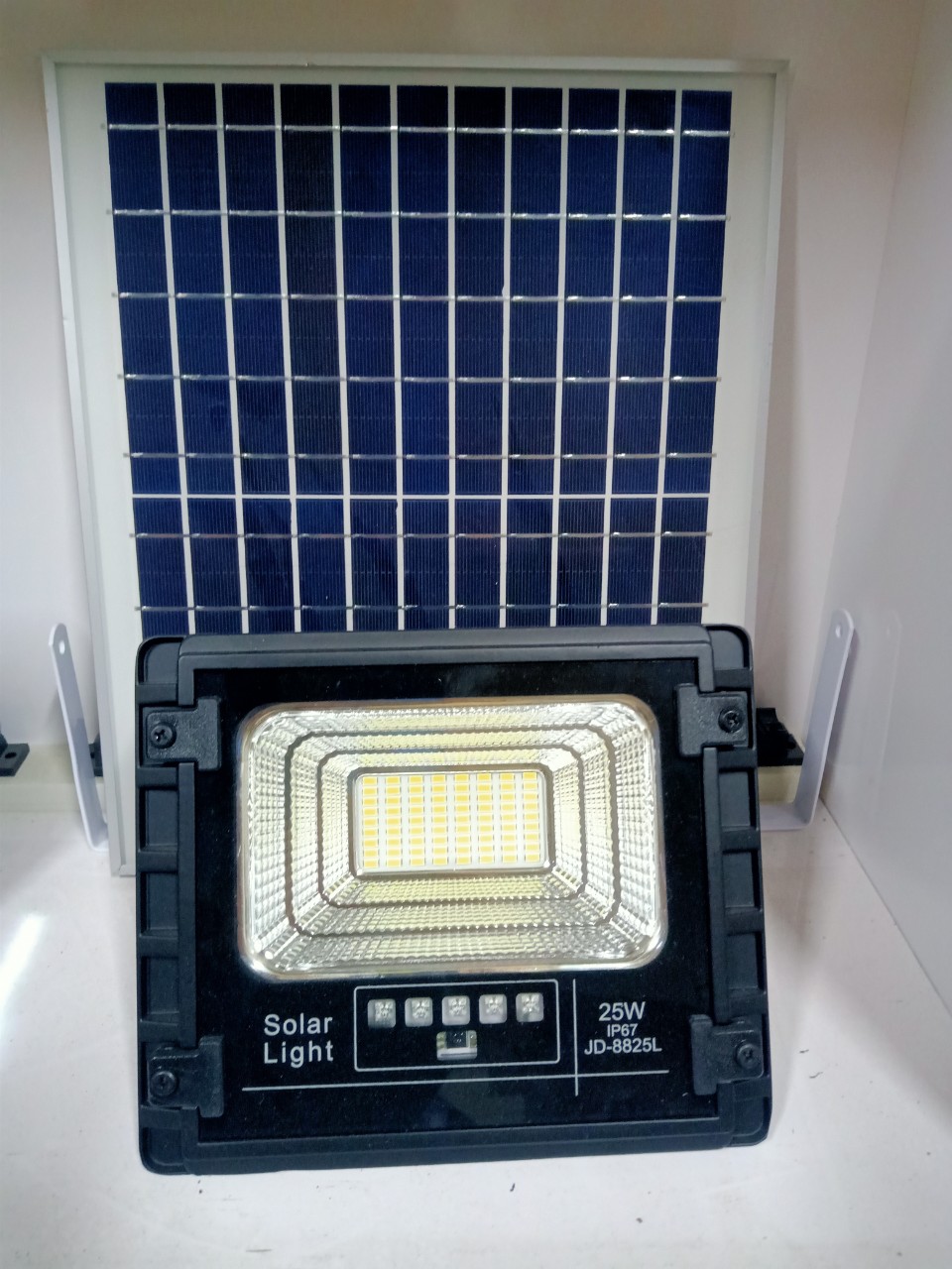 Đèn năng lượng mặt trời JD-8825 (25W)