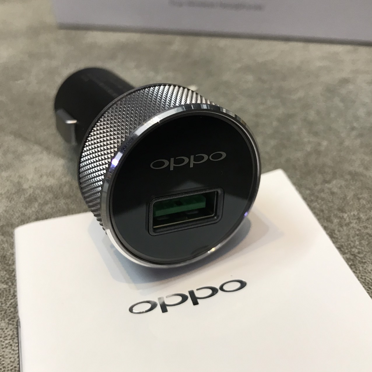 Tẩu Sạc Nhanh Xe Hơi - Oppo VOOC Car Charger V103 3.5 A Chính Hãng 