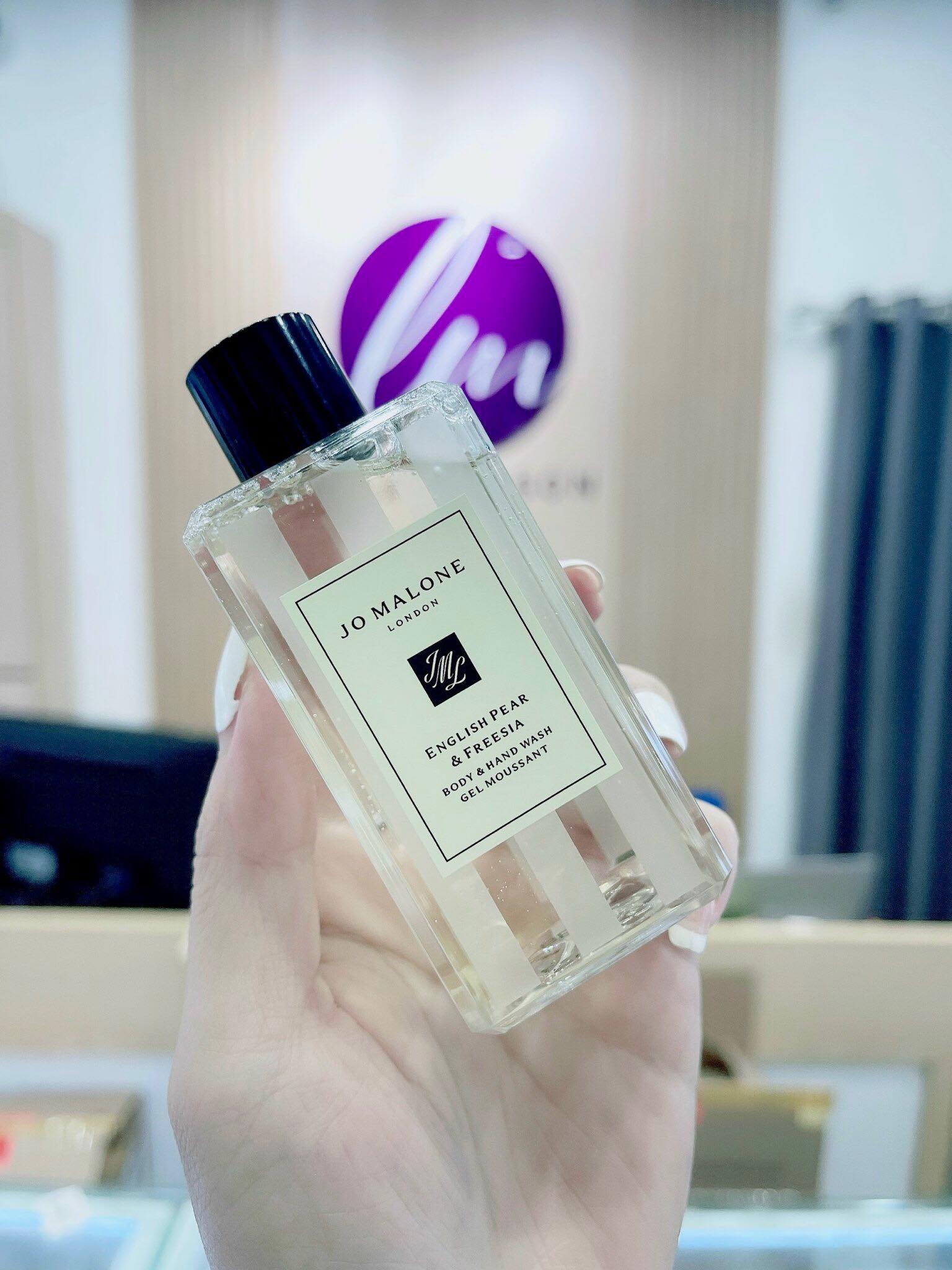 Set Nước Hoa Nữ Jo Malone English Pear & Freesia (30ml + Sữa Tắm 100ml)