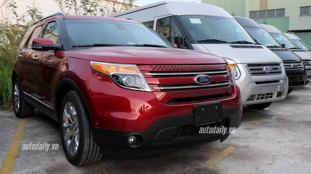 Ford Explorer 2015 đầu tiên về Việt Nam