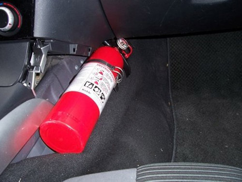 Ô tô không có bình chữa cháy bị phạt