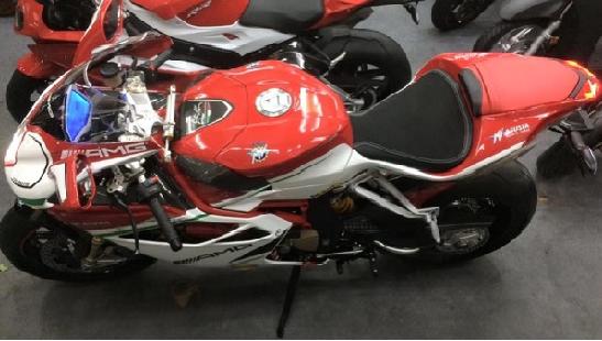 MV Agusta F4 RC 2015 đầu tiên về Việt Nam, giá từ 1,35 tỷ Đồng