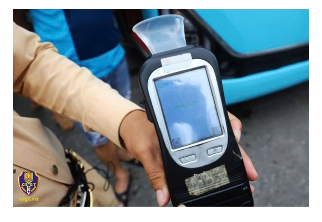 Mức Xử Phạt Nồng Độ Cồn Và Trừ Điểm Giấy Phép Lái Xe Với Xe Máy 2026