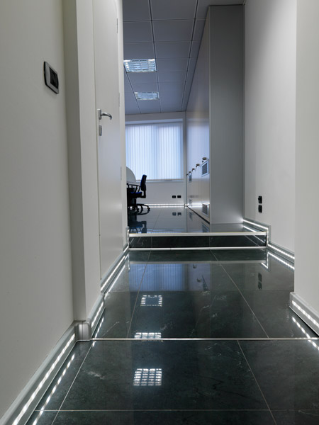 ĐÈN LED CỔ BẬC CẦU THANG