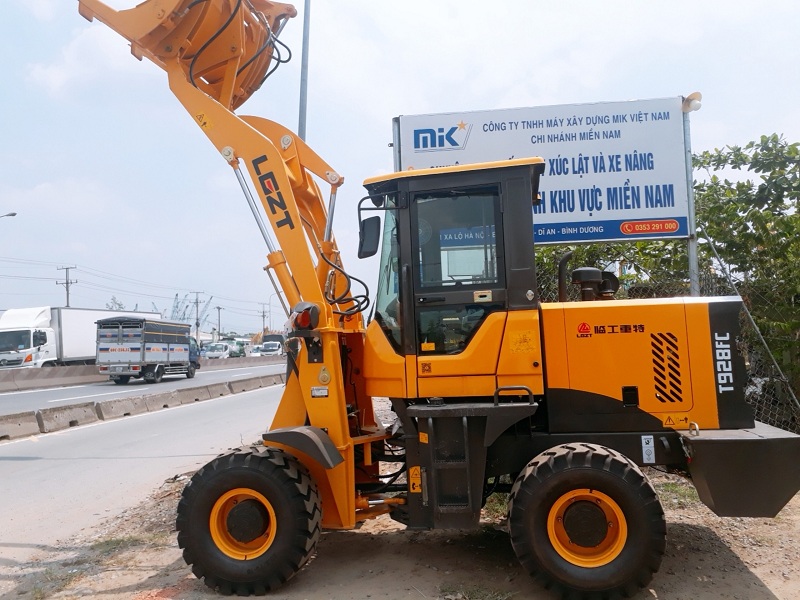 KINH NGHIỆM CHỌN MÁY XÚC LẬT CHẤT LƯỢNG NHẤT KINH NGHIỆM CHỌN MÁY XÚC LẬT CHẤT LƯỢNG NHẤT