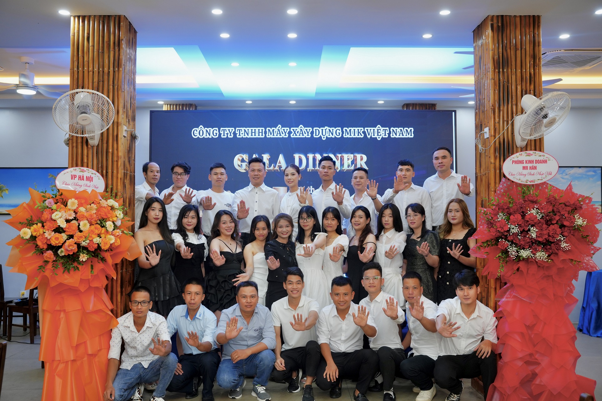 Kỷ niệm 11 năm thành lập Công ty TNHH Máy Xây Dựng MIK Việt Nam Kỷ niệm 11 năm thành lập Công ty TNHH Máy Xây Dựng MIK Việt Nam