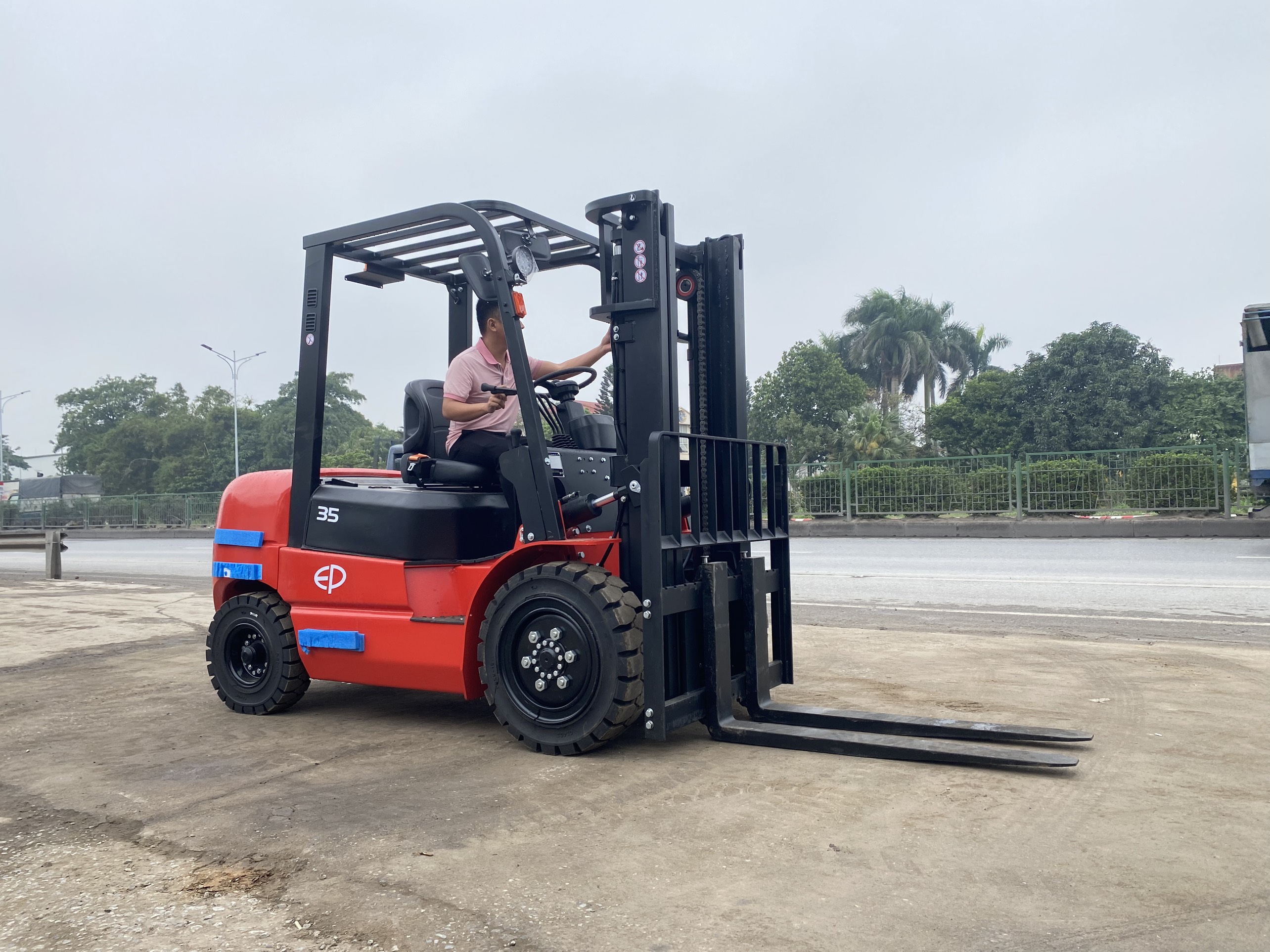 Xe nâng Trung Quốc