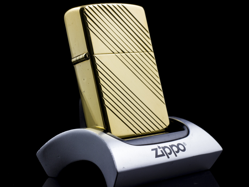 zippo-la-ma-gach-elegance-ma-vang-22k-IV-1988