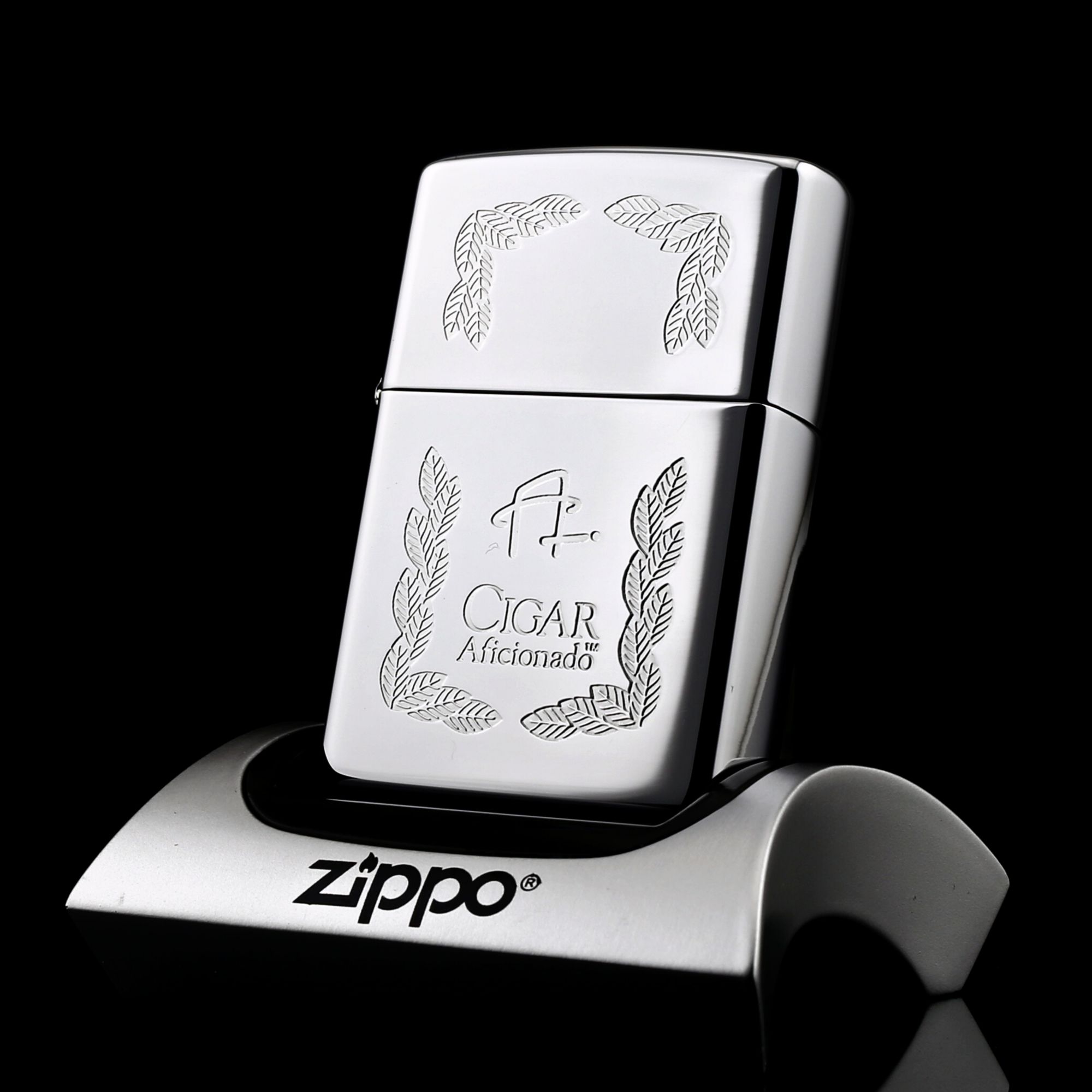 Zippo-CIGAR-AFICIONADO-XV-1999-zippo-la-ma-sieu-quy-hiem-qua-tang-cho-viet-kieu-ve-nuoc-tang-nguoi-than-quan-1