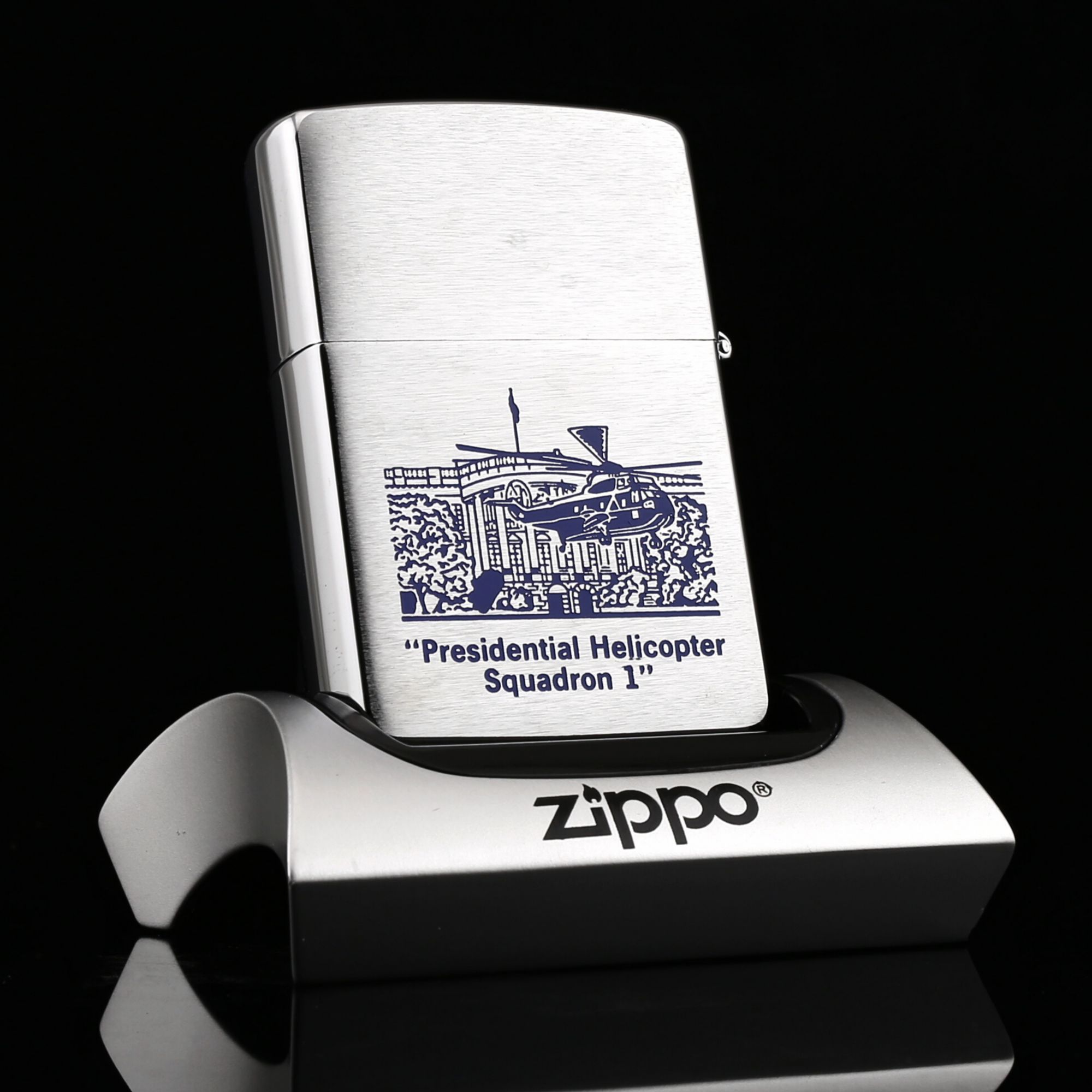 Zippo-PRESIDENTAIL-HELICOPTER-SQUADRON-HMX-1994-zippo-la-ma-co-chinh-hang-binh-thanh