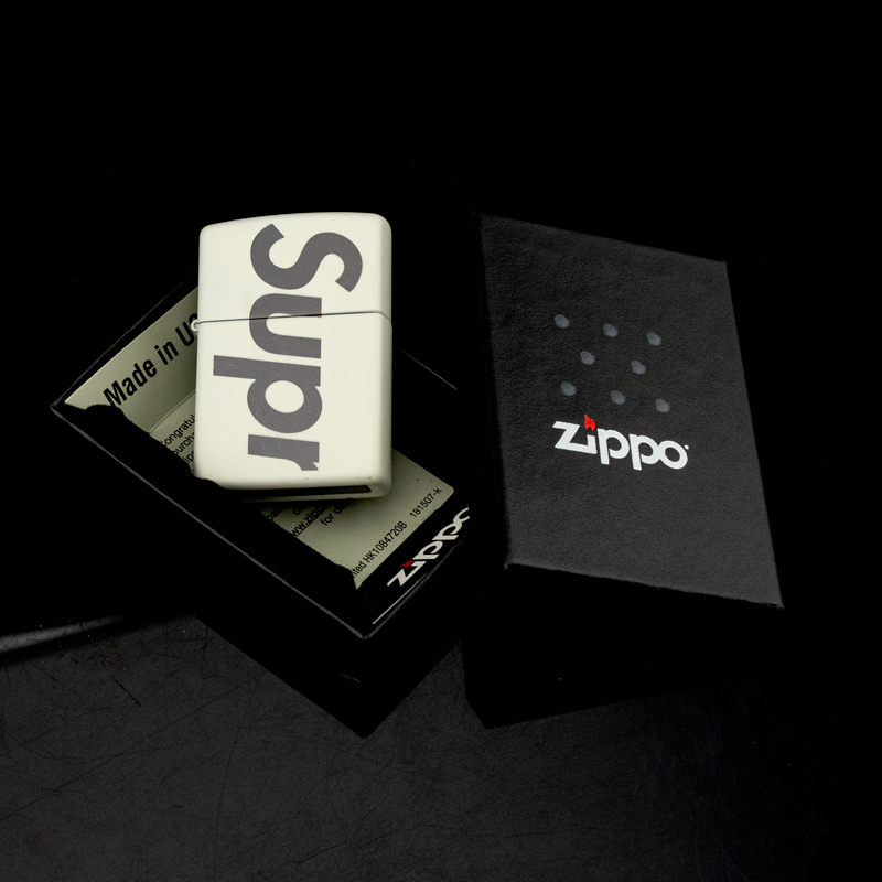 Zippo Supreme SS20 Glow In The Dark - Phát Sáng Trong Đêm