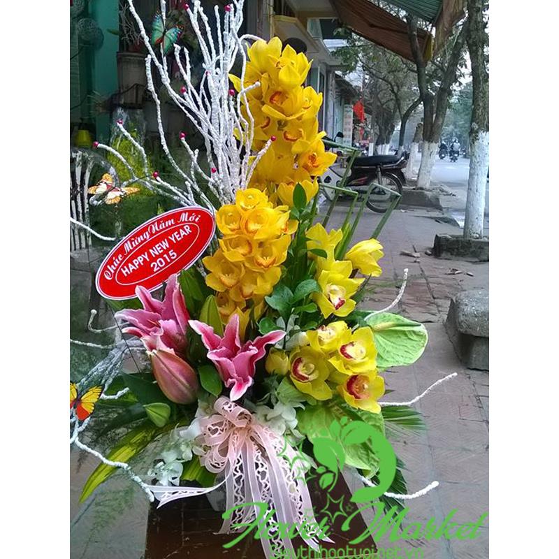 Giỏ hoa tươi chúc mừng HCM210