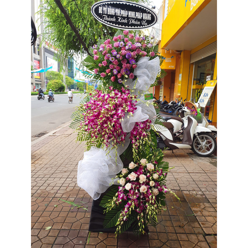 Kệ hoa tươi chia buồn LOVE-CB209