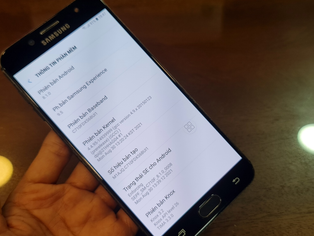Samsung J7 Plus Zin cũ giá rẻ được bán tại shop Nguyên Linh