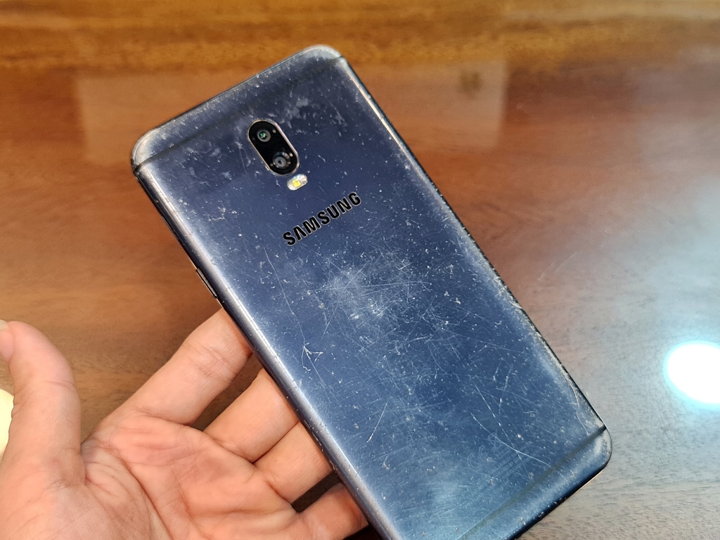 Samsung J7 Plus Zin cũ giá rẻ được bán tại shop Nguyên Linh