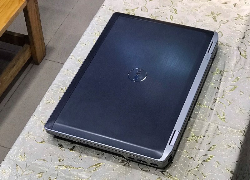 Laptop Dell Latitude e6530 (CORE i7 3520M, DDR3 8 GB, SSD 120GB + HDD 320GB, 15.6INCH FULL HD 1920X1080, ĐÈN PHÍM)