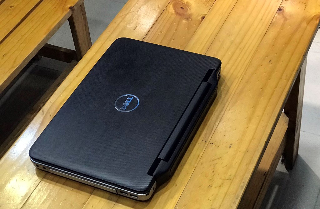 Laptop Dell Vostro 1450 (CORE i3 2330M, DDR3 4GB, SSD 120GB, VGA ONBOARD, WEBCAM, BLUETOOTH)