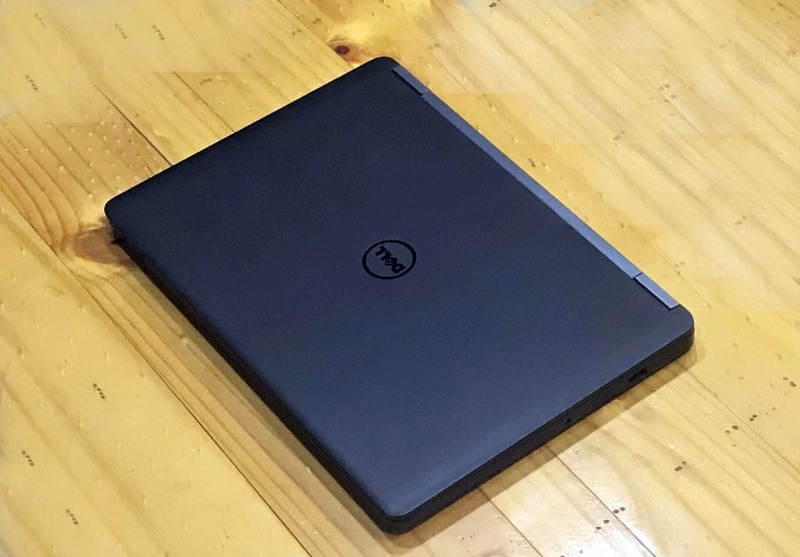 Laptop Dell latitude e7270 Core i3 6100u, SSD 128gb, DDR4 4gb