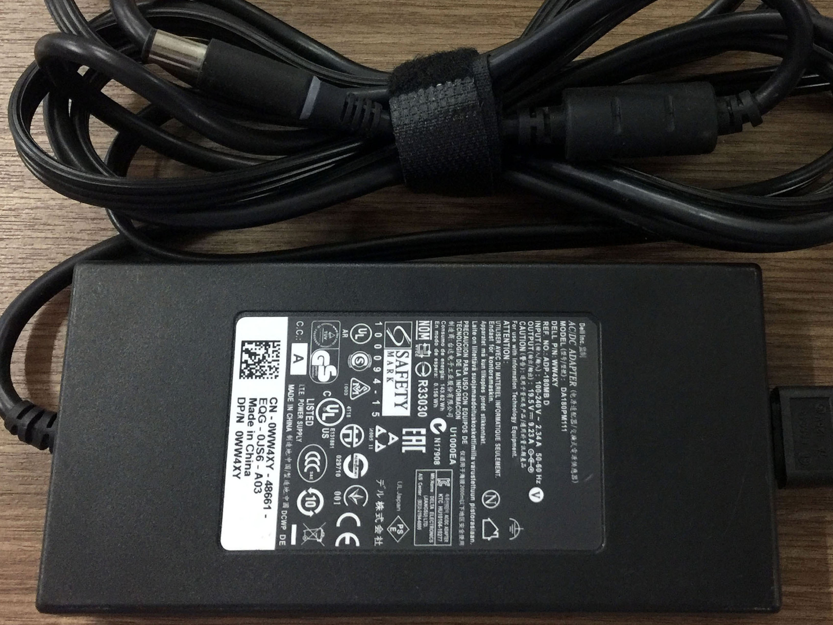 Sạc Dell Slim Zin cũ chính hãng 19.5V-9,23A (ĐẦU TO KIM)