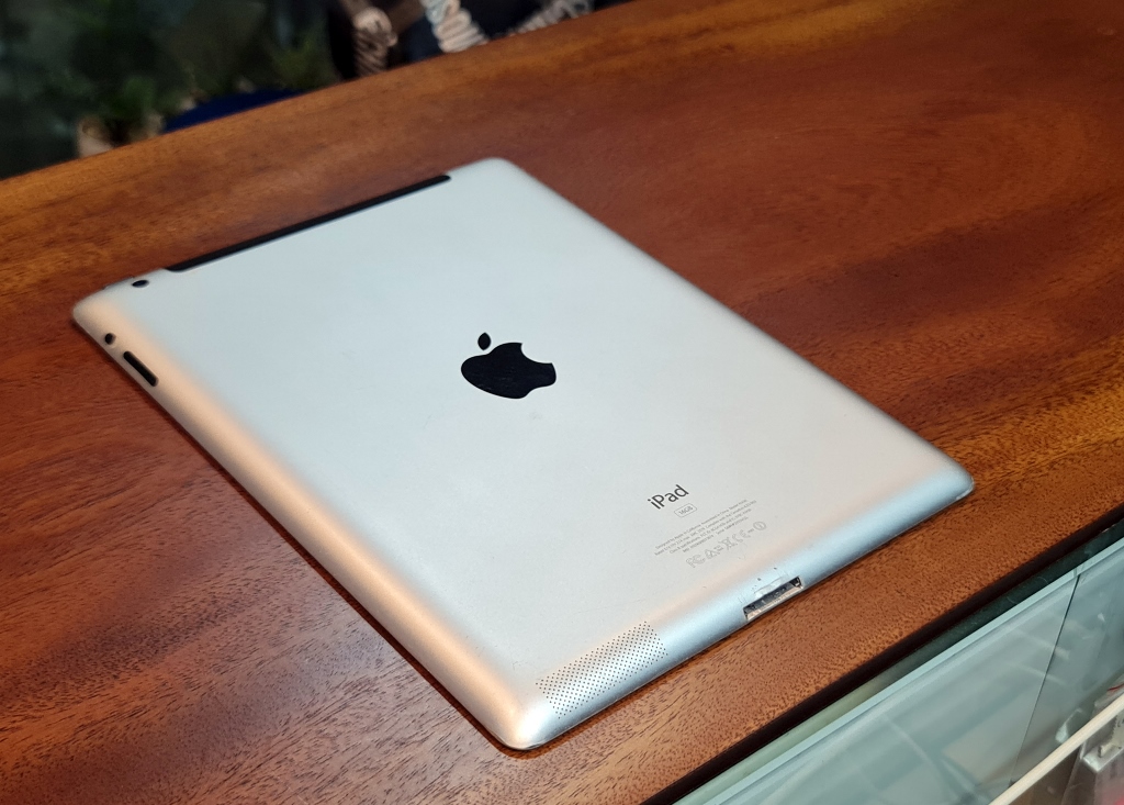 iPad 3 (Wifi + 3G) New 90%, Đầy Đủ Cáp Sạc, Bảo Hành Dài