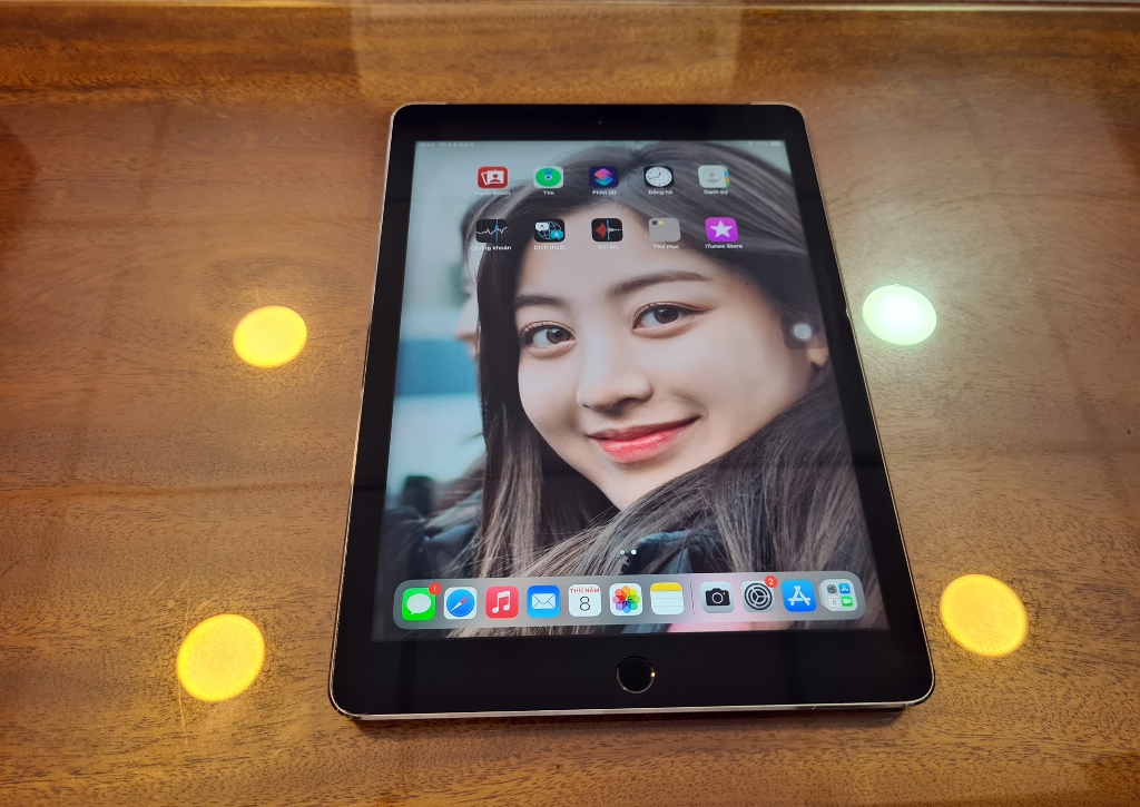 iPad Air 2 (Wifi + 4G) New 98%, Cáp Sạc 12W, Bảo Hành Dài