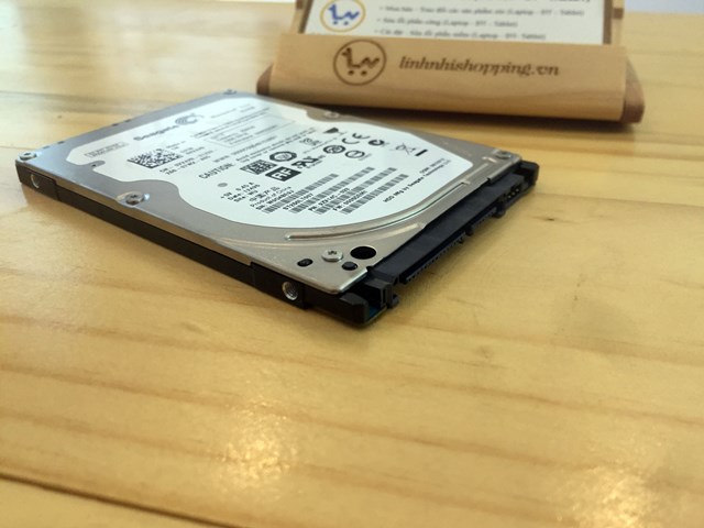 HDD Slim Seagate Momentus Thin 250 GB (12 tháng bảo hành)