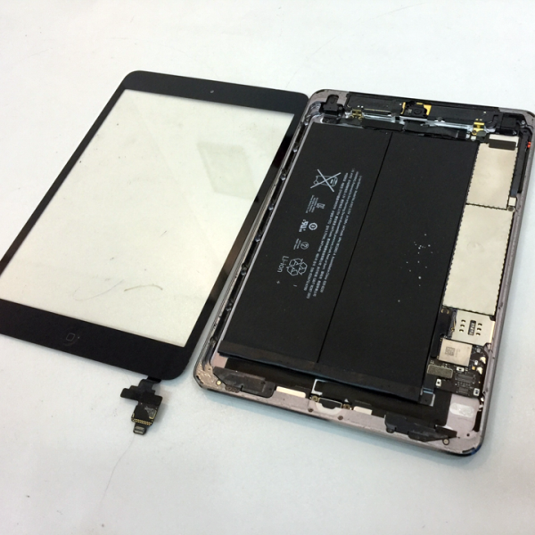 Thay mặt kính ipad mini 2