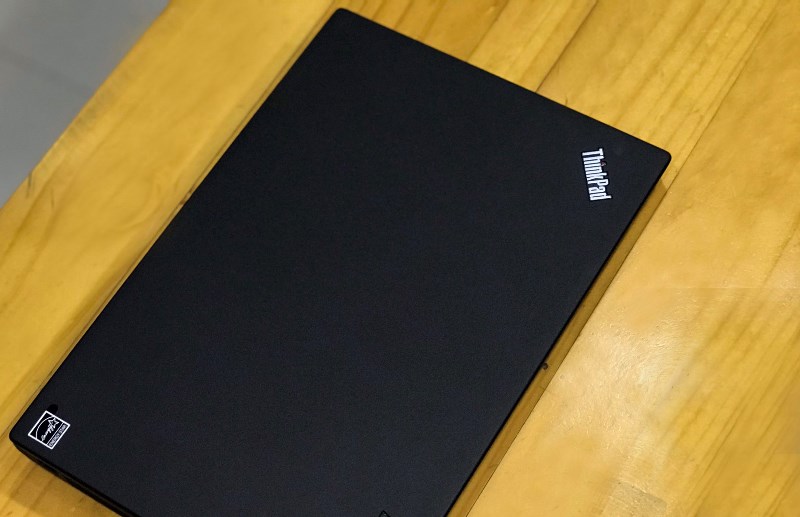 Laptop Lenovo Thinkpad x240 Core i5 4300u, ổ SSD 128GB