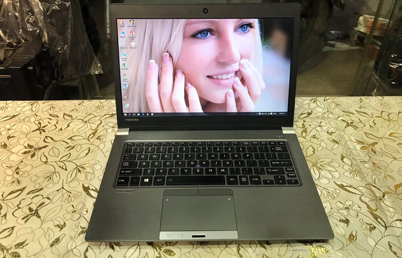 Laptop Toshiba Portege Z30 (CORE i5 5300U, DDR3L 8GB, SSD 256GB, 13.3 INCH)