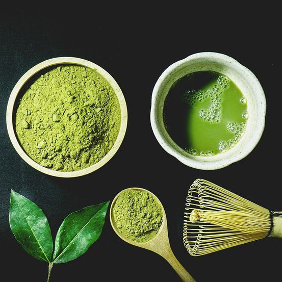 Cách dùng bột lá chùm ngây làm dẹp 