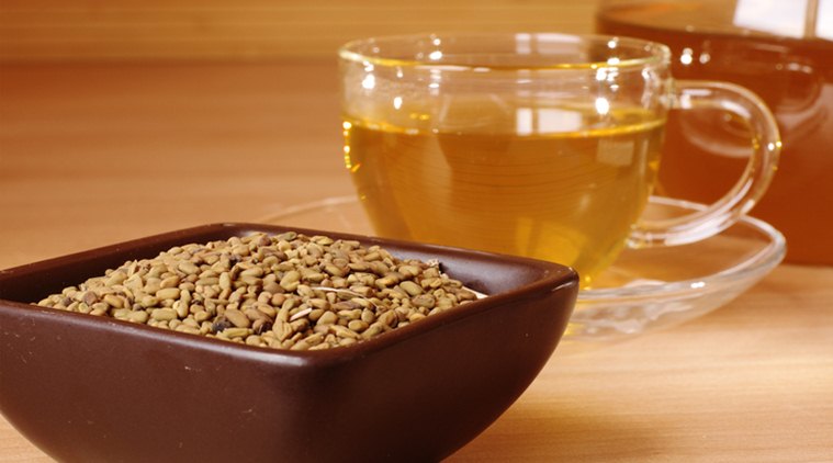 uống nước hạt methi giúp phụ nữ sinh dễ hơn
