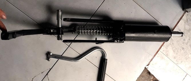 bơm xe nâng mặt bàn