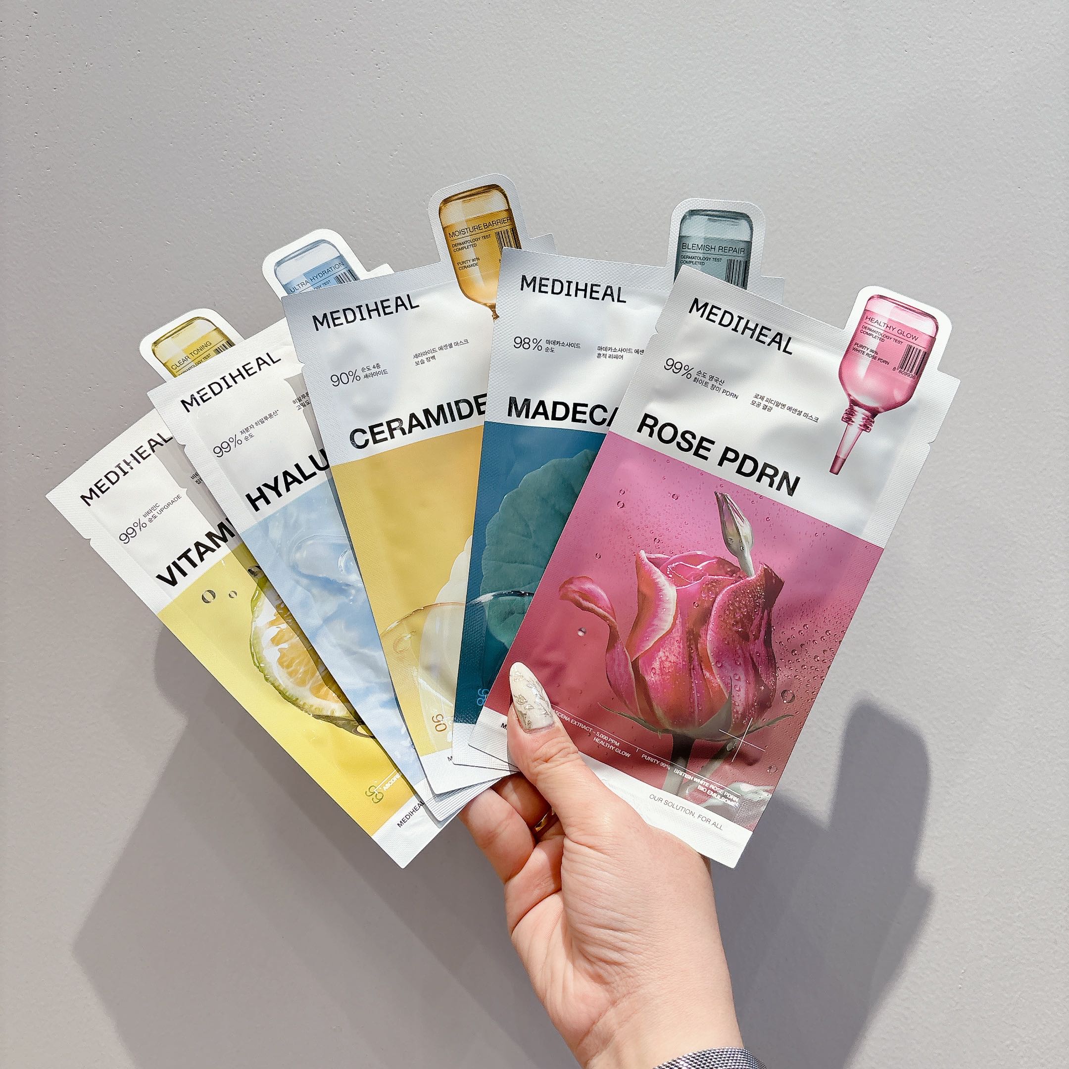 Mặt Nạ Dưỡng Da Mediheal Essential Mask