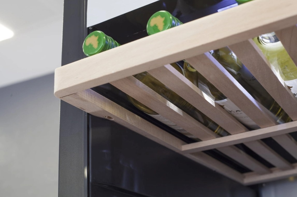 Tủ bảo quản rượu vang Caso WineChef Pro | 126-2D