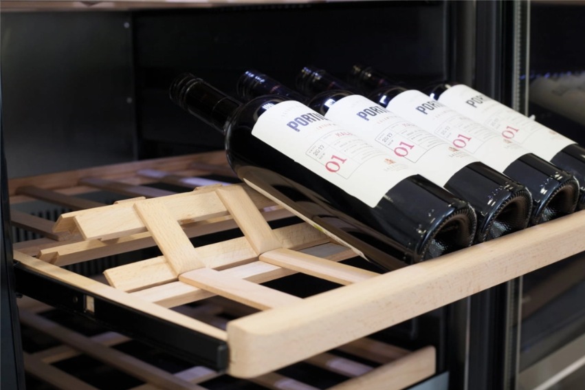 Tủ bảo quản Rượu vang Caso | WineComfort 126
