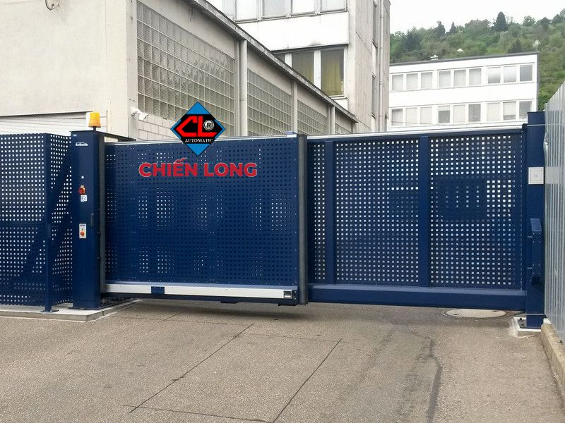 Cổng lùa xếp - xu hướng mới cho cuộc sống hiện đại