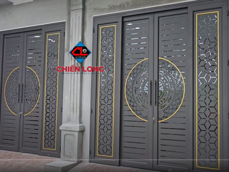 Cổng sắt CNC trượt quay 4 cánh - giải pháp thông minh giúp tiết kiệm diện tích, mang lại sự sang trọng cho công trình