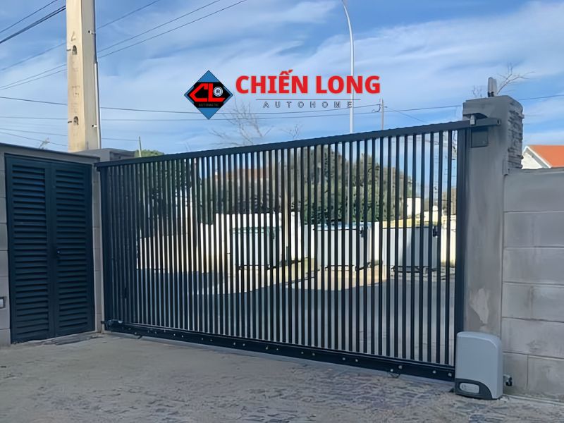 Xu hướng cửa cổng lùa ngang hiện đại 2025 – Sự lựa chọn của không gian sống thông minh