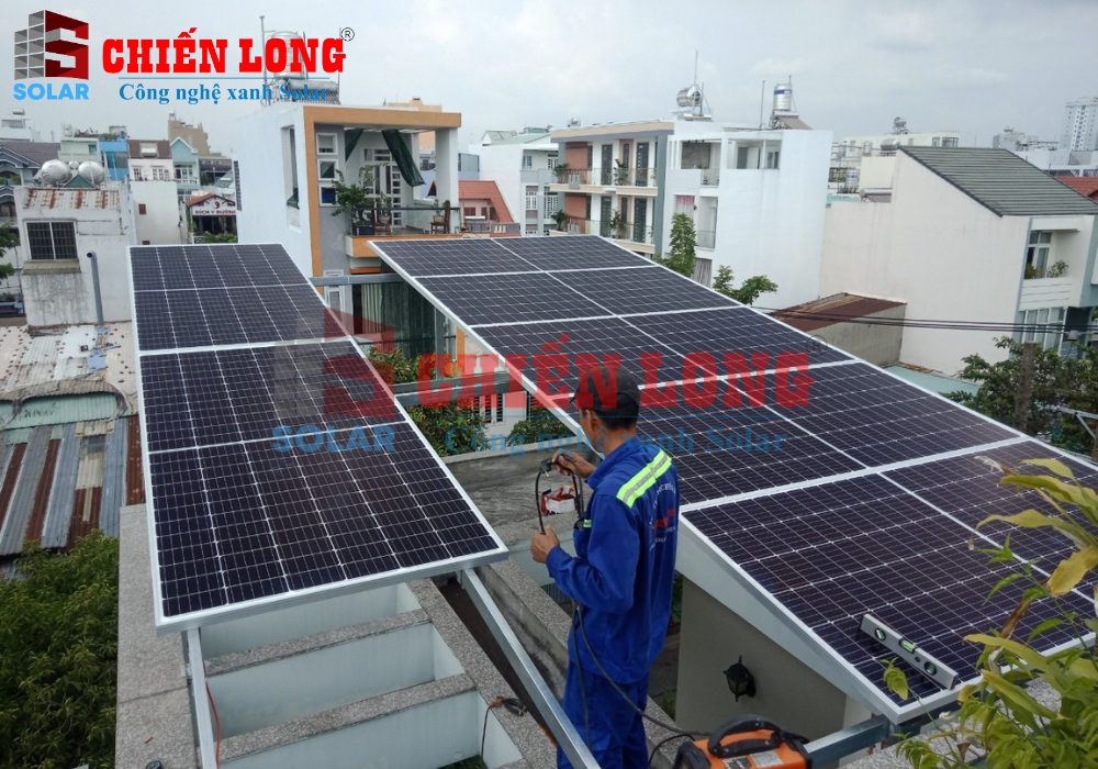 Giải đáp thắc mắc điện mặt trời 1kw bao nhiêu mét vuông?