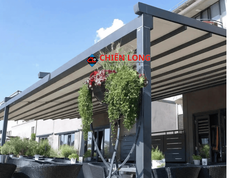 Mái che xếp tự động điều khiển từ xa – Giải pháp che nắng mưa thông minh cho không gian hiện đại