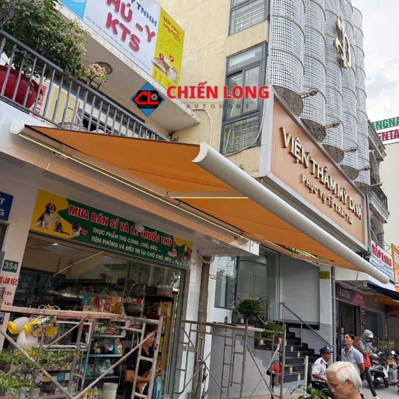 Mái hiên tự động chống lại gió lớn bão cấp 6 bảo vệ không gian hiệu quả