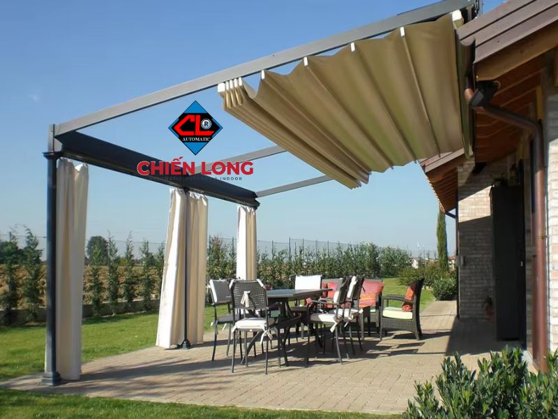Mái hiên xếp ly PVC Pergola tự động chống nắng & UV 99%