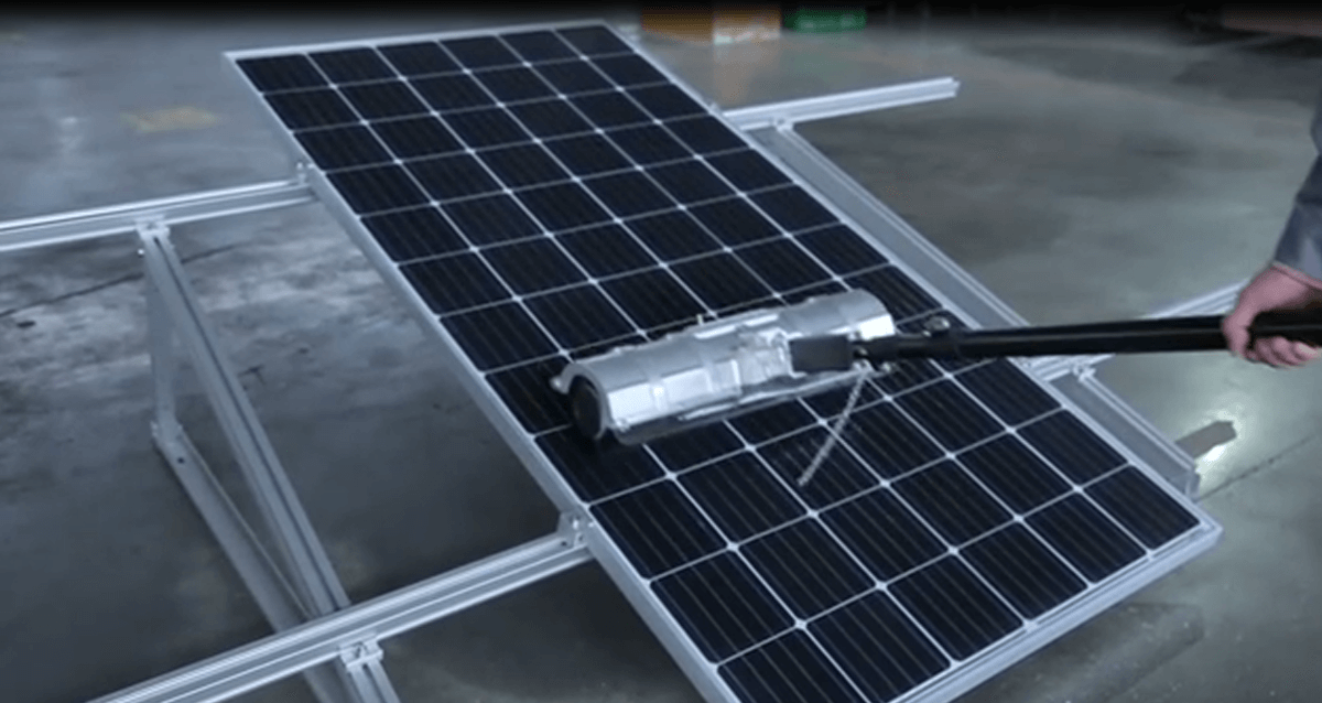 Liệu hiệu suất hoạt động có được đảm bảo khi sử dụng dịch vụ vệ sinh pin mặt trời?