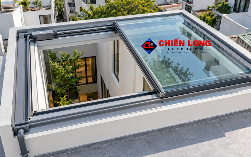 Kích thước giếng trời tự động phù hợp cho nhà phố.