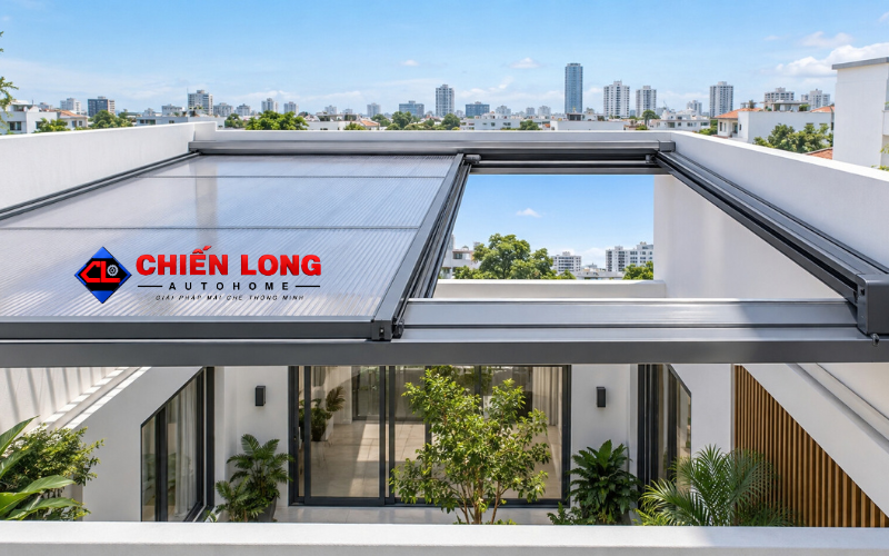 Hoàn thiện mái che giếng trời Polycarbonate tự động