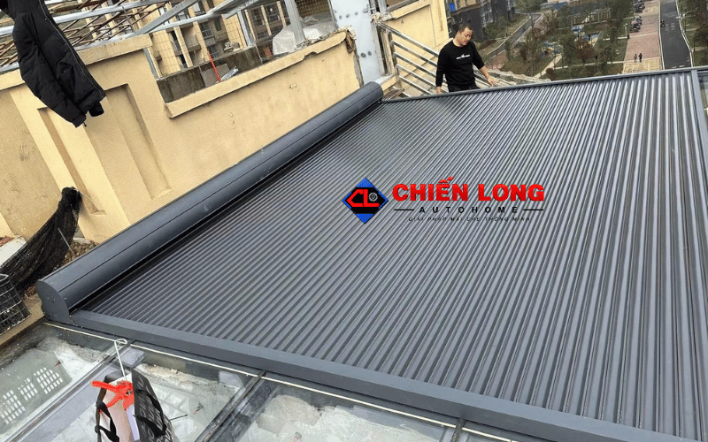 Mái nhôm cuốn tự động chống nắng