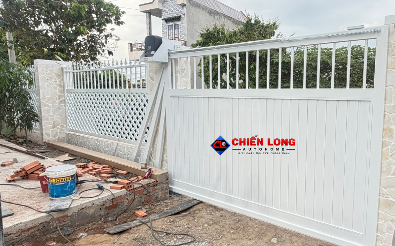 Khảo sát nền móng và không gian thu cánh cổng không ray